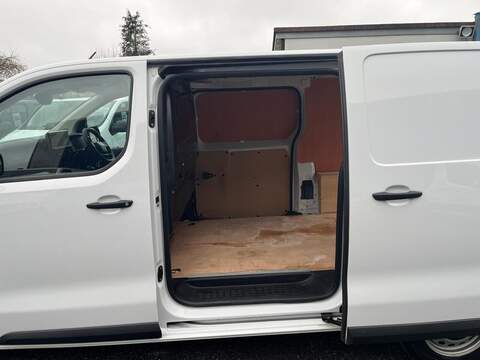 Vauxhall Vivaro Turbo D Prime - U15045