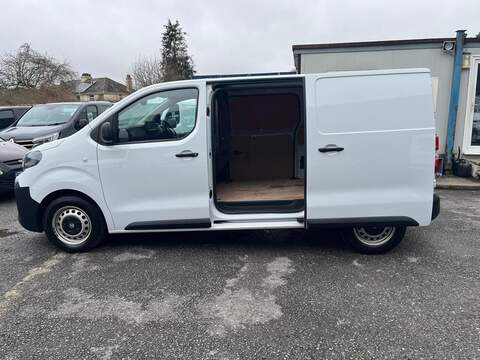 Vauxhall Vivaro Turbo D Prime - U15045