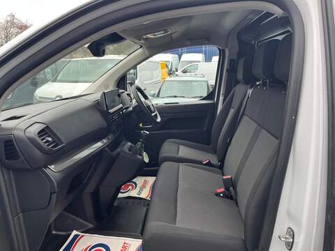 Vauxhall Vivaro Turbo D Prime - U15045