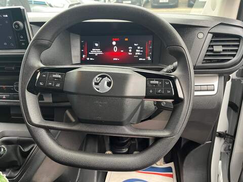 Vauxhall Vivaro Turbo D Prime - U15045