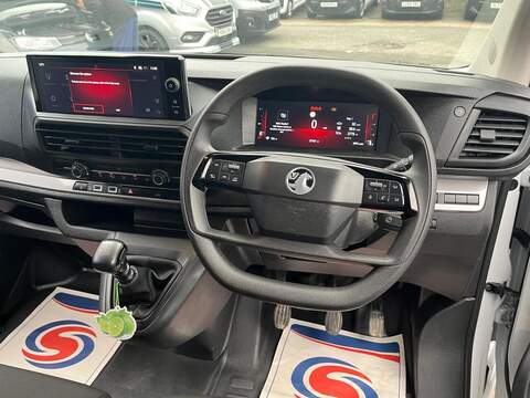 Vauxhall Vivaro Turbo D Prime - U15045