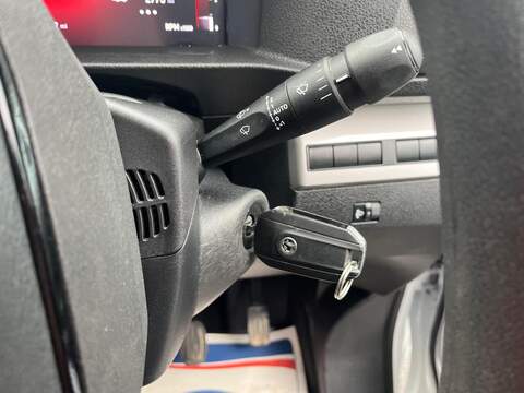 Vauxhall Vivaro Turbo D Prime - U15045