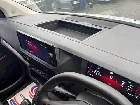 Vauxhall Vivaro Turbo D Prime - U15045