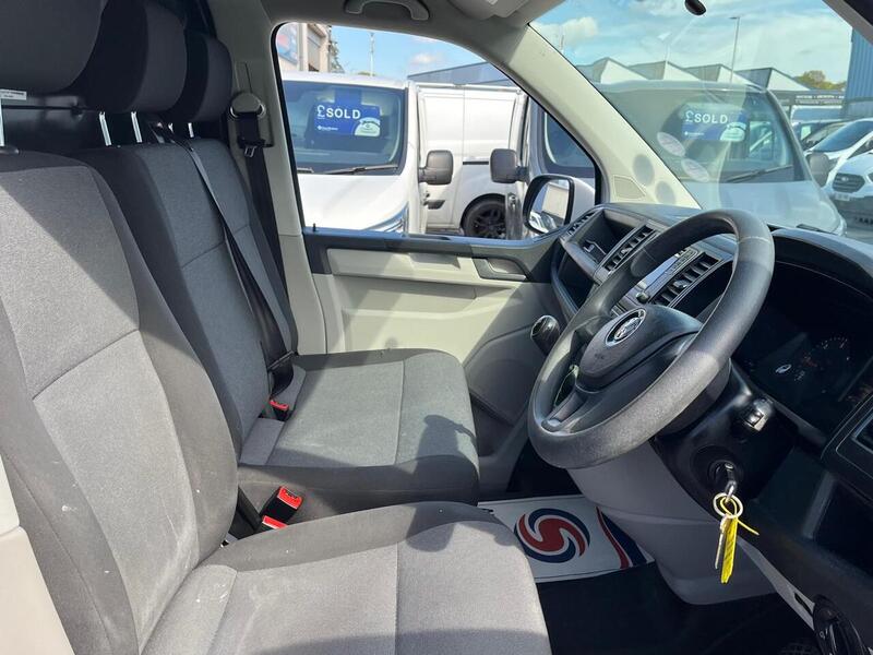 Volkswagen Transporter TDI T32 BlueMotion Tech Startline - U15076