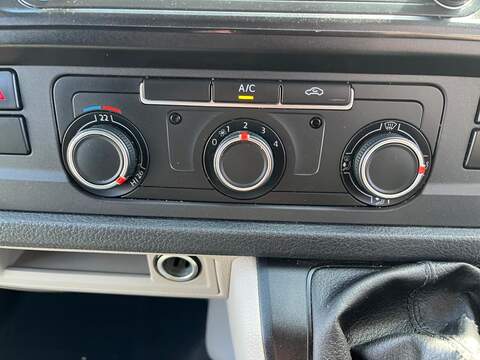 Volkswagen Transporter TDI T32 BlueMotion Tech Startline - U15076