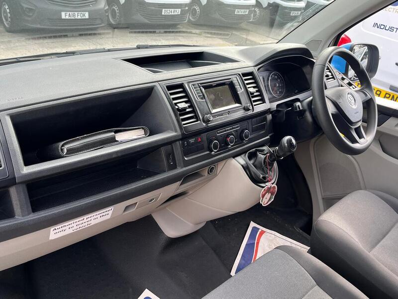 Volkswagen Transporter TDI T32 BlueMotion Tech Startline - U15077