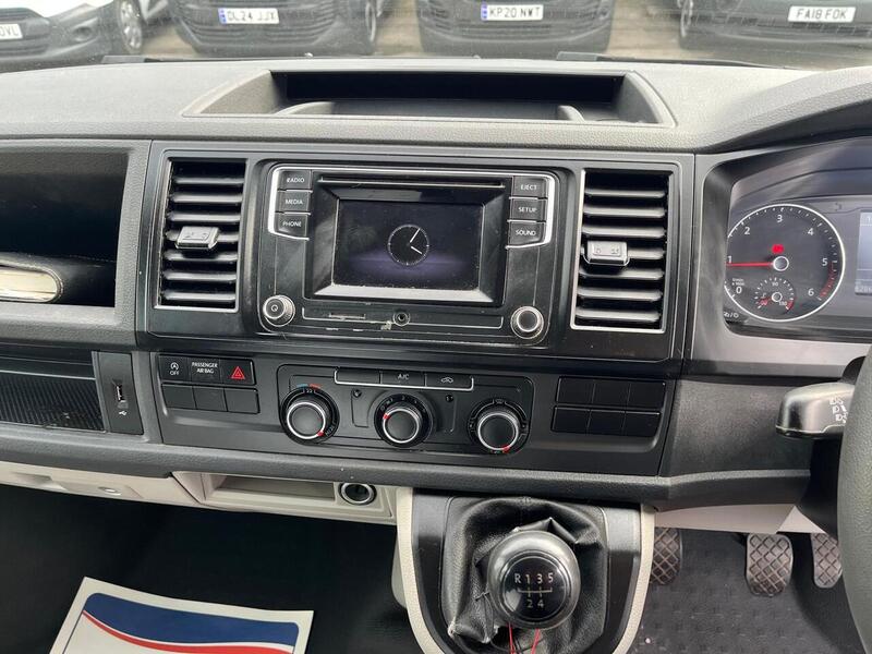Volkswagen Transporter TDI T32 BlueMotion Tech Startline - U15077