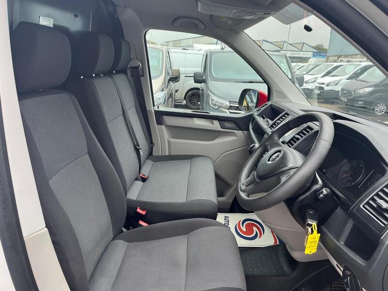 Volkswagen Transporter TDI T32 BlueMotion Tech Startline - U15078