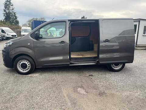 Vauxhall Vivaro Turbo D 2900 Dynamic - U15080