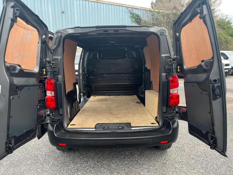 Vauxhall Vivaro Turbo D 2900 Dynamic - U15080