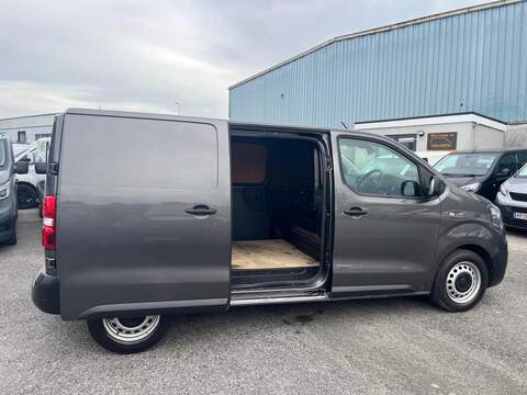 Vauxhall Vivaro Turbo D 2900 Dynamic - U15080