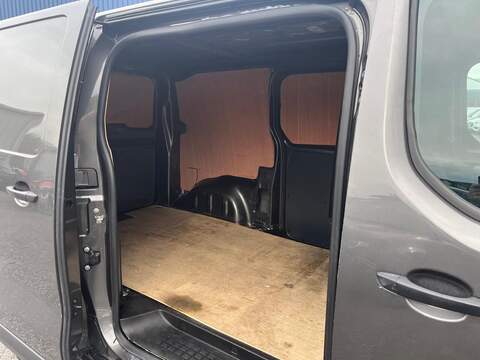 Vauxhall Vivaro Turbo D 2900 Dynamic - U15080