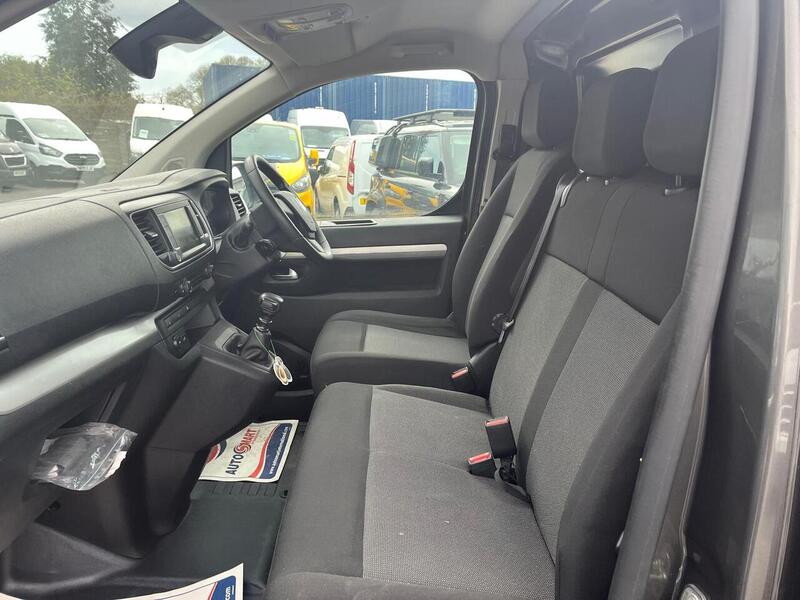 Vauxhall Vivaro Turbo D 2900 Dynamic - U15080