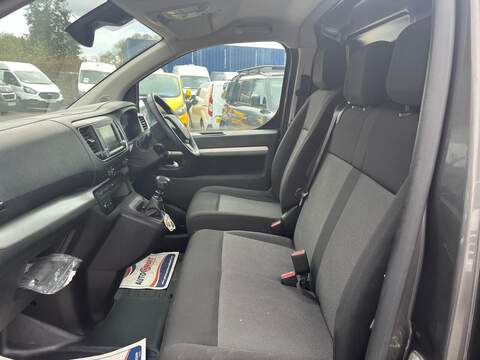 Vauxhall Vivaro Turbo D 2900 Dynamic - U15080