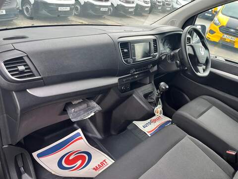 Vauxhall Vivaro Turbo D 2900 Dynamic - U15080