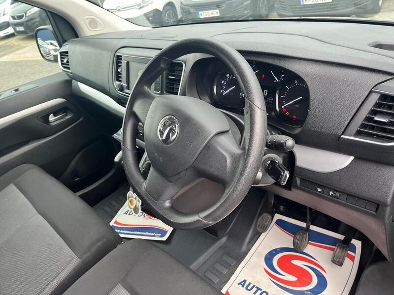 Vauxhall Vivaro Turbo D 2900 Dynamic - U15080