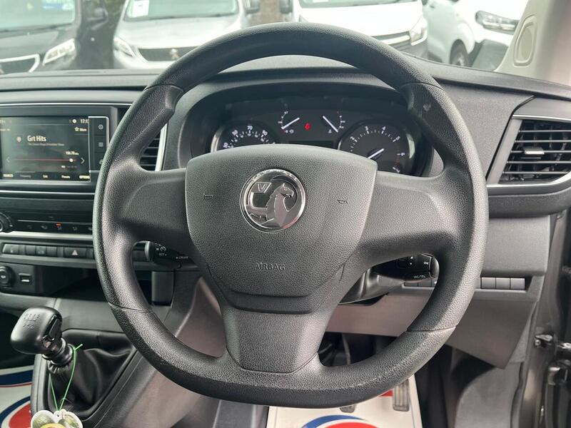 Vauxhall Vivaro Turbo D 2900 Dynamic - U15080