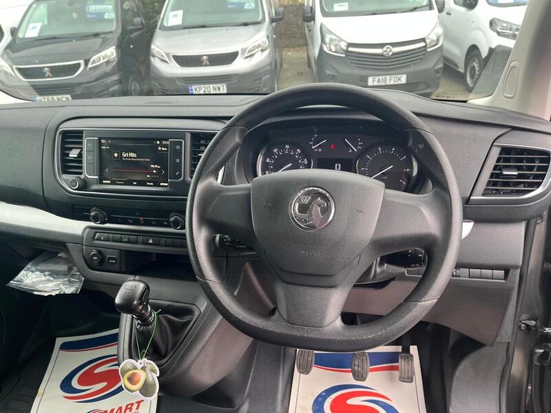 Vauxhall Vivaro Turbo D 2900 Dynamic - U15080