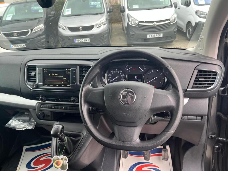 Vauxhall Vivaro Turbo D 2900 Dynamic - U15080