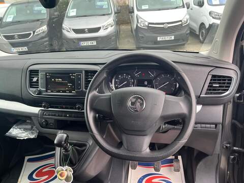 Vauxhall Vivaro BlueHDi 1200 Professional Panel Van 1.5 Manual Diesel