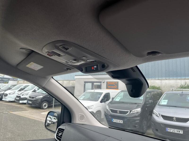 Vauxhall Vivaro Turbo D 2900 Dynamic - U15080