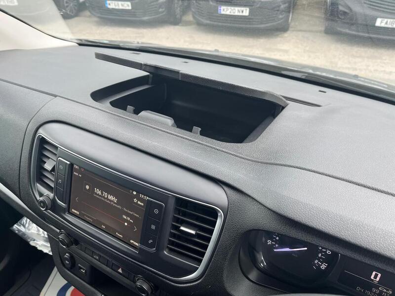 Vauxhall Vivaro Turbo D 2900 Dynamic - U15080