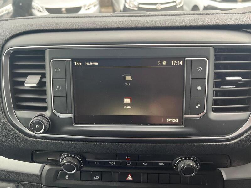 Vauxhall Vivaro Turbo D 2900 Dynamic - U15080
