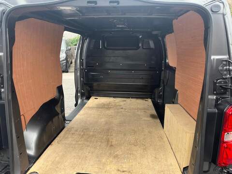 Vauxhall Vivaro Turbo D 2900 Dynamic - U15080