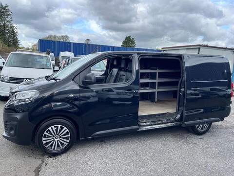 Peugeot Expert BlueHDi 1200 Professional - U15082