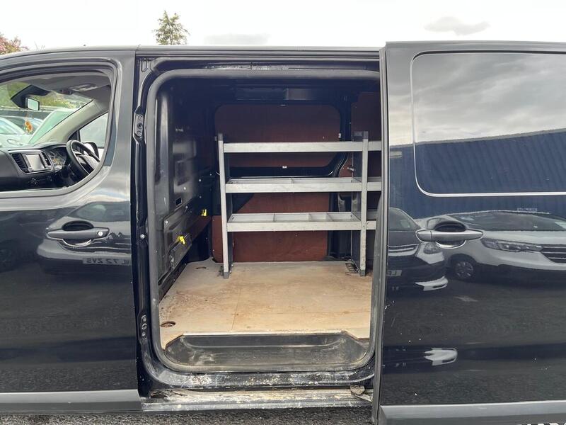 Peugeot Expert BlueHDi 1200 Professional - U15082