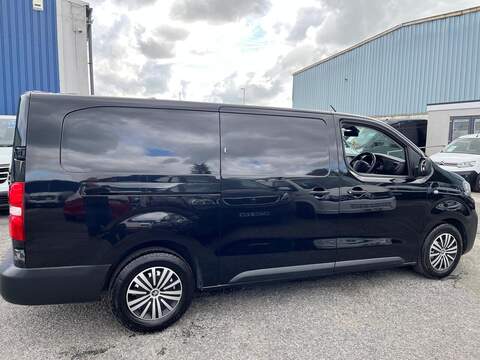 Peugeot Expert BlueHDi 1200 Professional - U15082