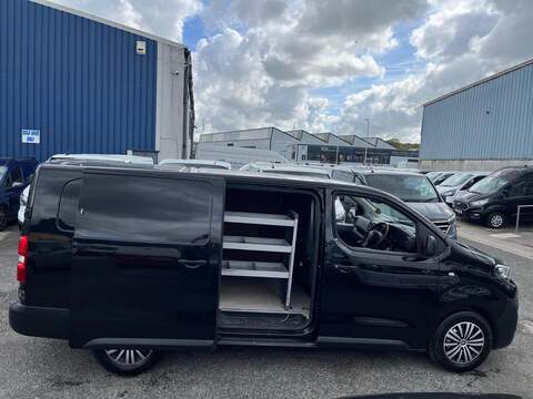 Peugeot Expert BlueHDi 1200 Professional - U15082