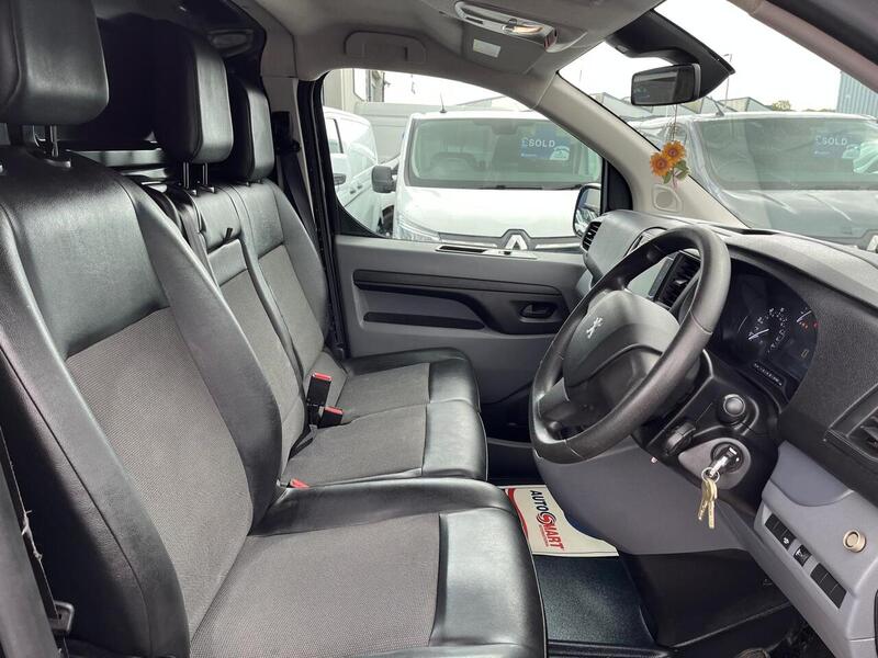 Peugeot Expert BlueHDi 1200 Professional - U15082