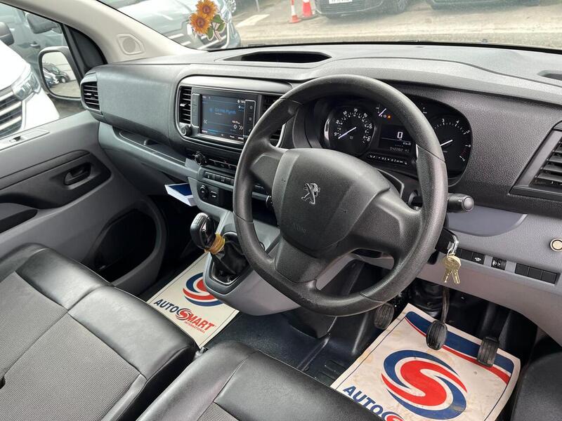 Peugeot Expert BlueHDi 1200 Professional - U15082