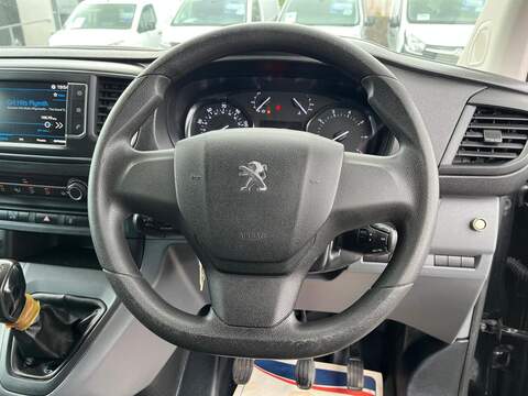 Peugeot Expert BlueHDi 1200 Professional - U15082