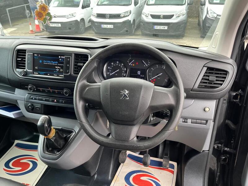 Peugeot Expert BlueHDi 1200 Professional - U15082