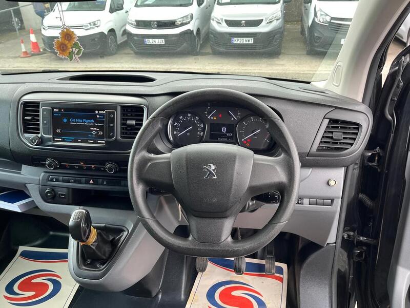 Peugeot Expert BlueHDi 1200 Professional - U15082