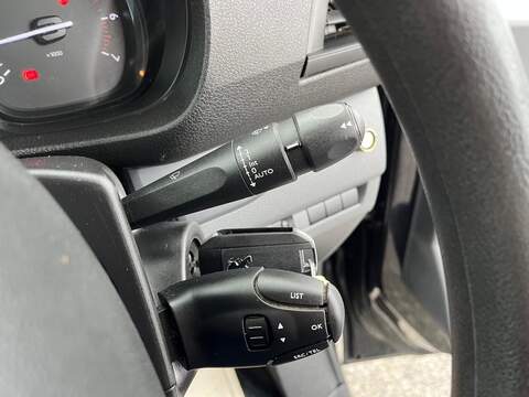 Peugeot Expert BlueHDi 1200 Professional - U15082