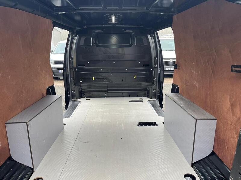 Peugeot Expert BlueHDi 1200 Professional - U15083