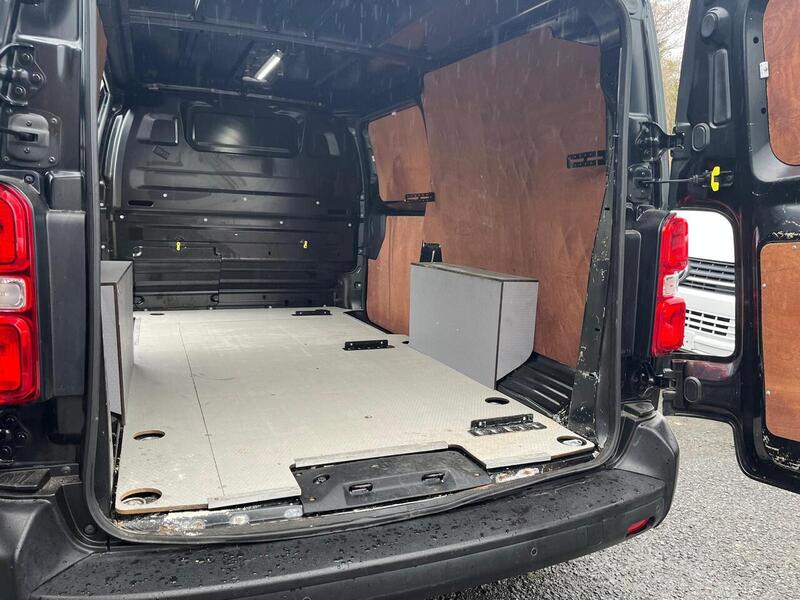 Peugeot Expert BlueHDi 1200 Professional - U15083
