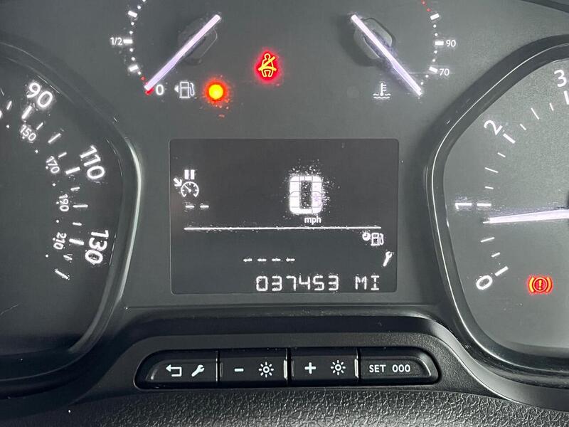 Peugeot Expert BlueHDi 1200 Professional - U15083