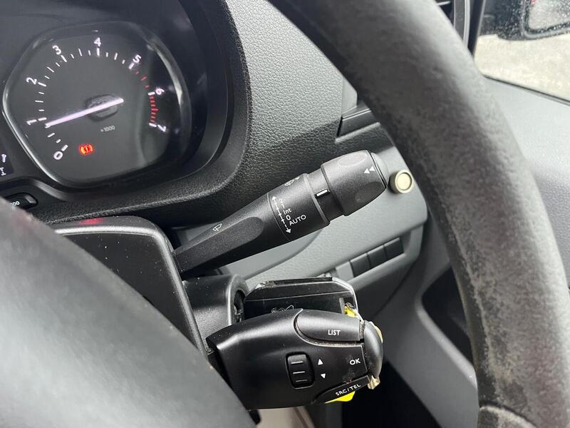 Peugeot Expert BlueHDi 1200 Professional - U15083