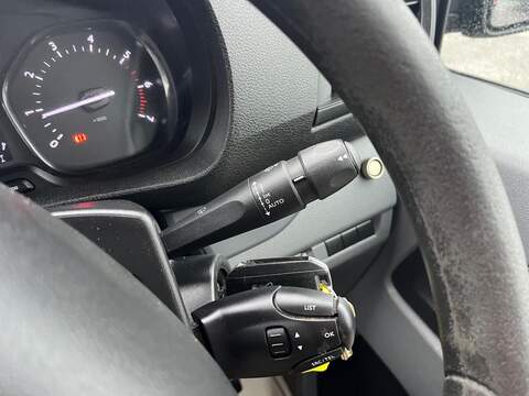 Peugeot Expert BlueHDi 1200 Professional - U15083