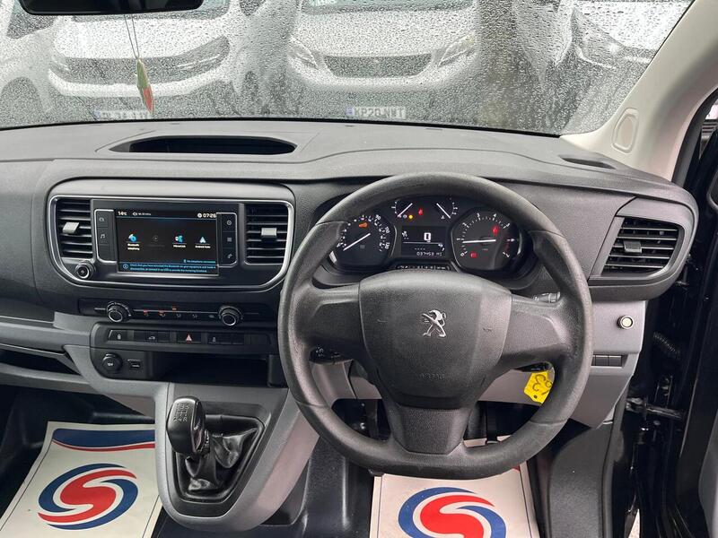 Peugeot Expert BlueHDi 1200 Professional - U15083