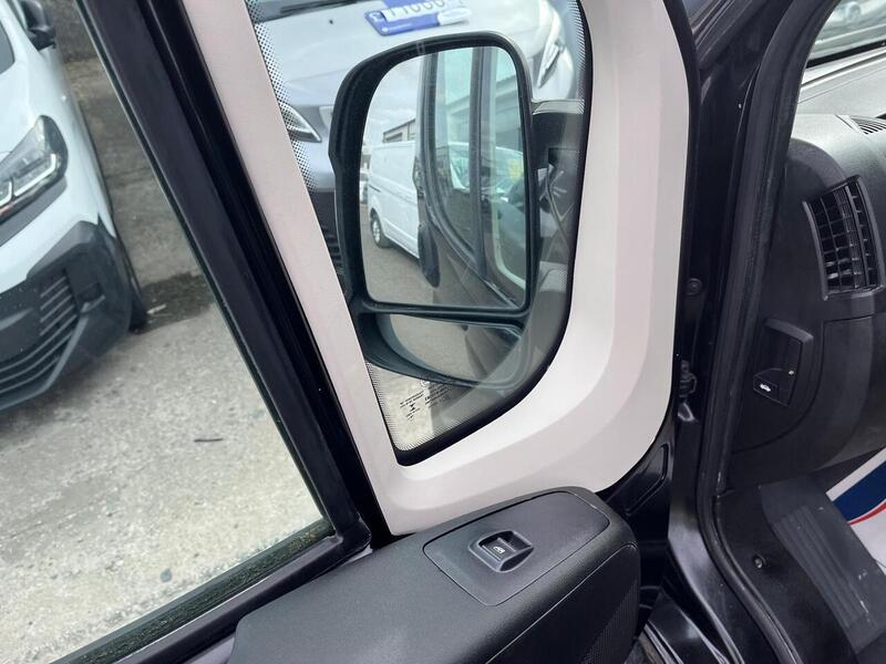 Peugeot Boxer BlueHDi 333 Professional - U15085