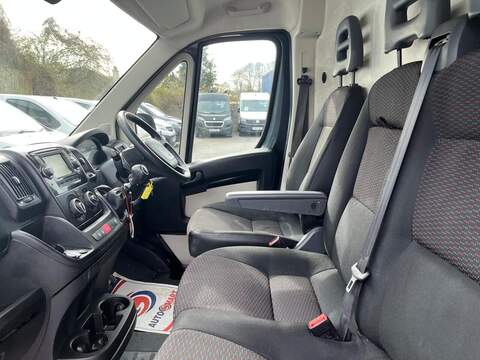 Peugeot Boxer BlueHDi 333 Professional - U15085