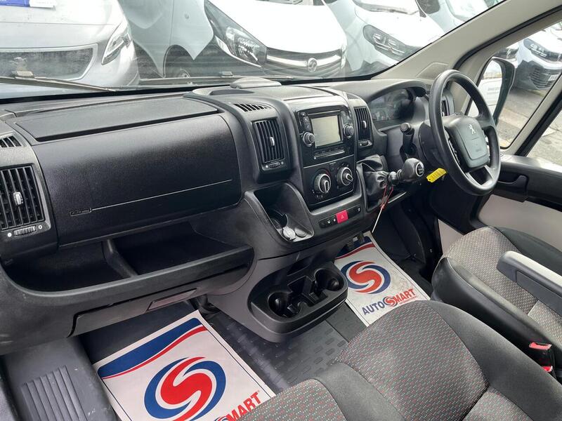 Peugeot Boxer BlueHDi 333 Professional - U15085