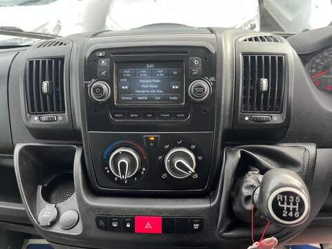 Peugeot Boxer BlueHDi 333 Professional - U15085