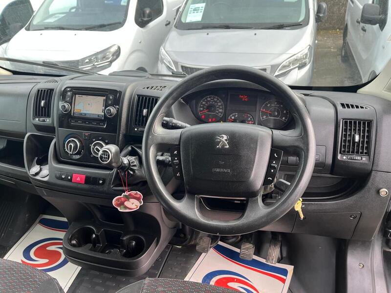 Peugeot Boxer BlueHDi 333 Professional - U15085