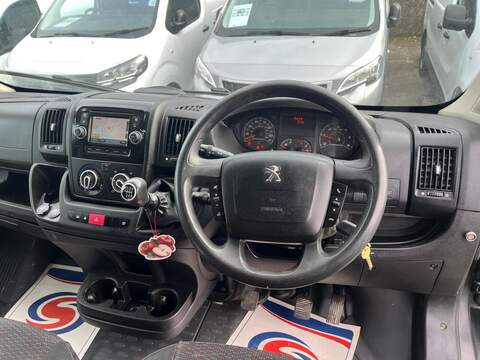 Peugeot Boxer BlueHDi 333 Professional - U15085